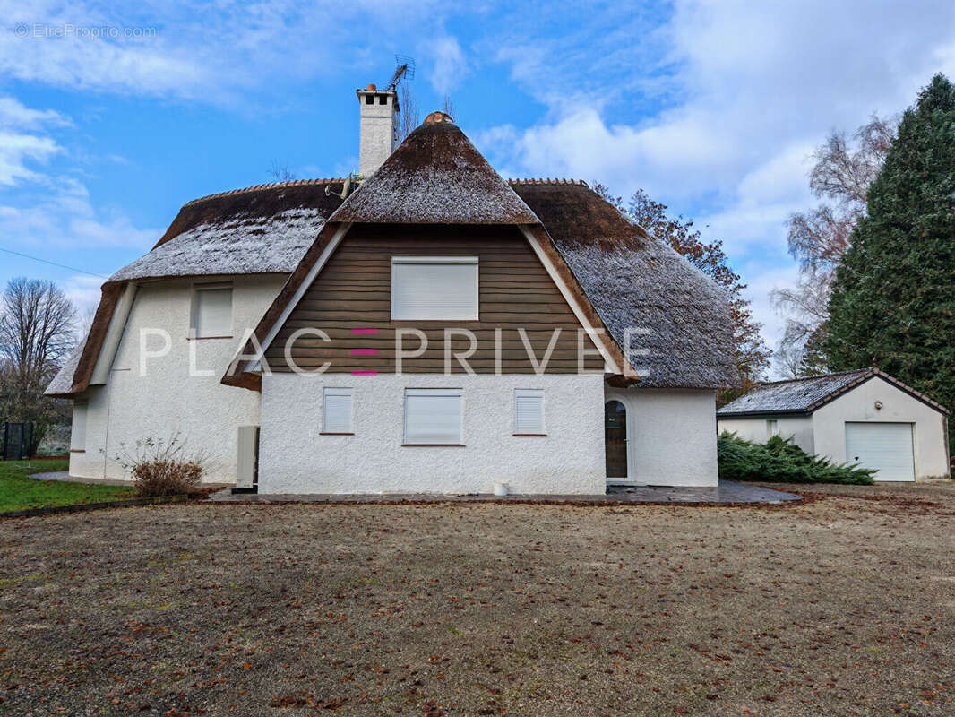 Maison à CHATEAUVILLAIN