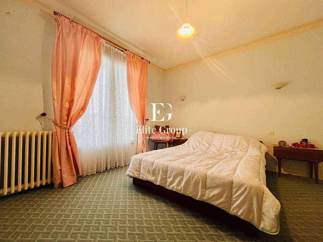 Maison à PORT-DES-BARQUES