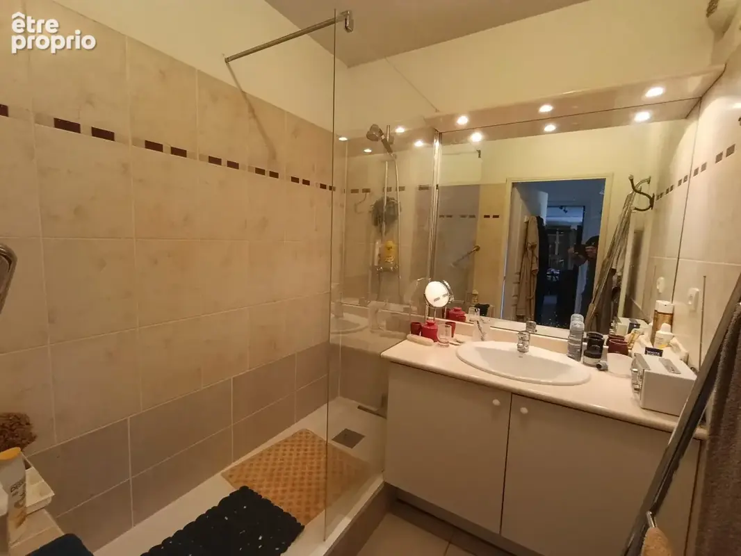 Appartement 86 m² à Uzes  - photo 8