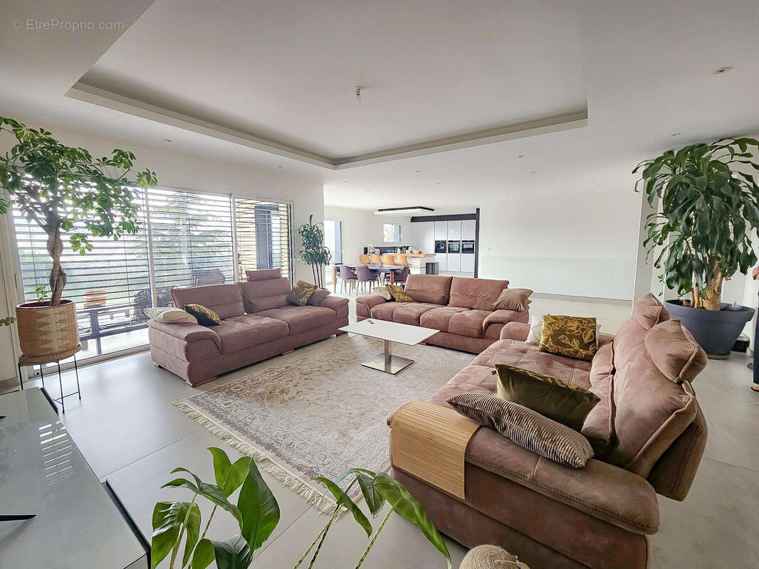 Maison à ROUSSILLON