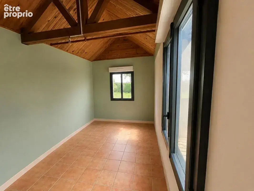 Maison sur sous sol 4 chambres 7 pièces 137 m2 - photo 4