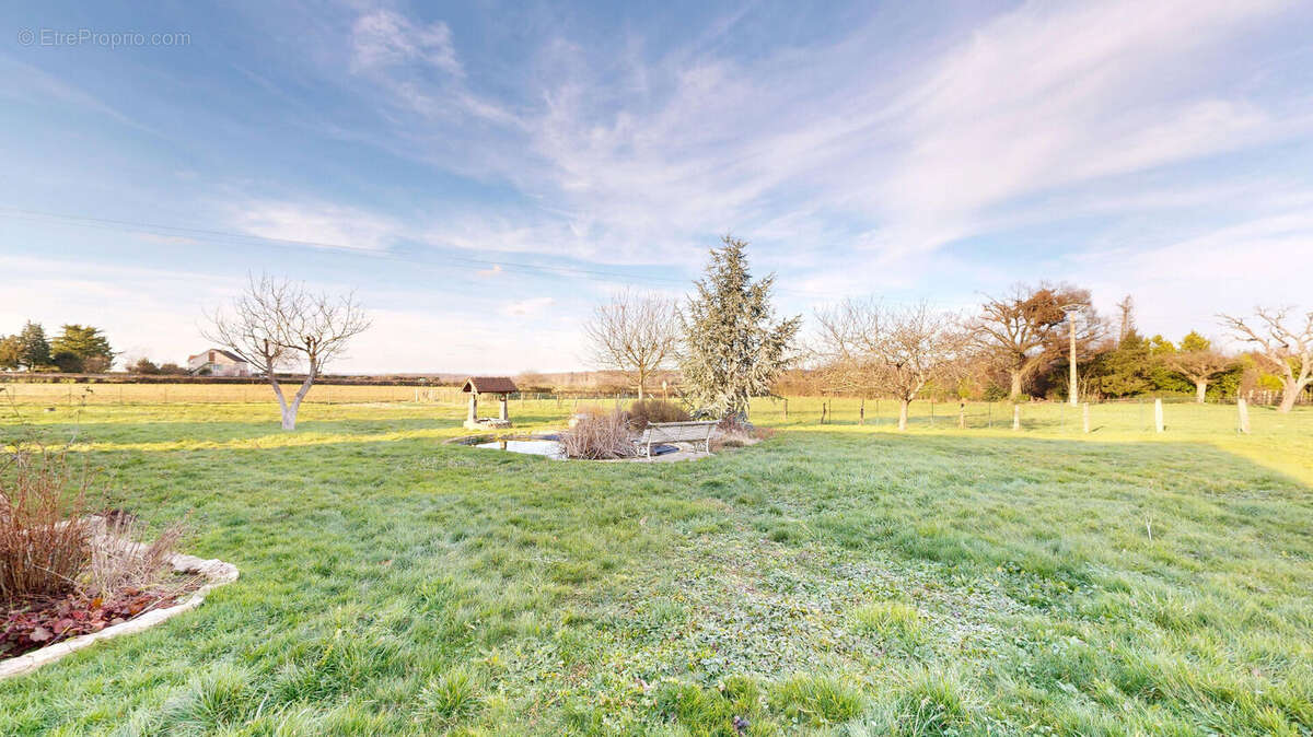 Maison à SAINT-AUBIN-SUR-LOIRE