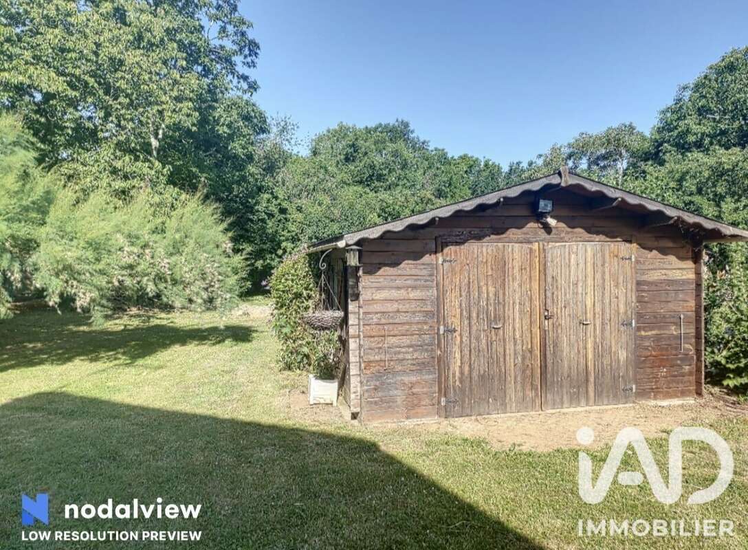Maison 95 m² à Pierres  - photo 6