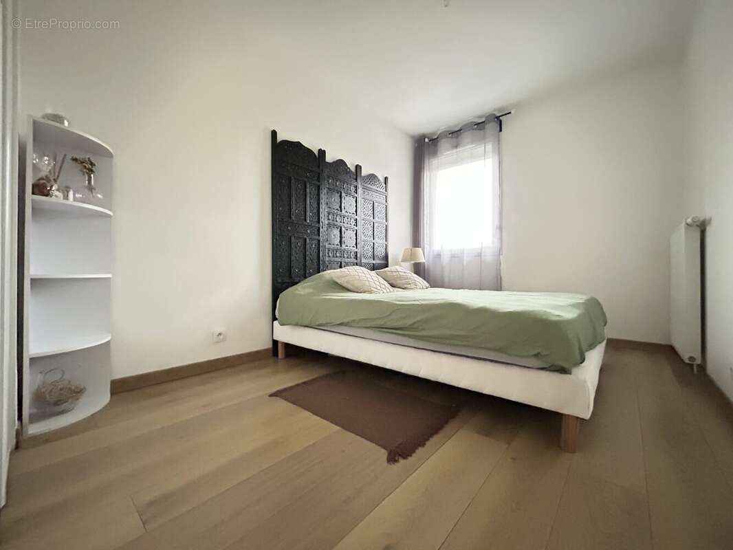 Appartement à SAINT-PIERRE-DU-PERRAY