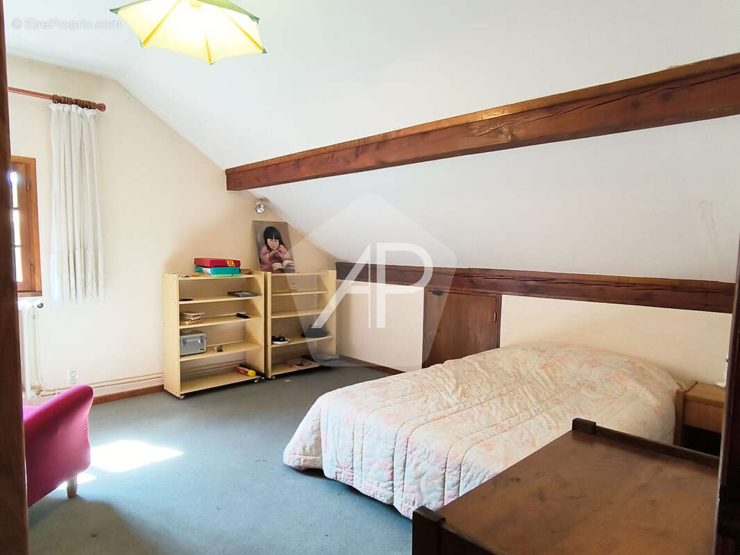 Maison à VILLAR-SAINT-PANCRACE