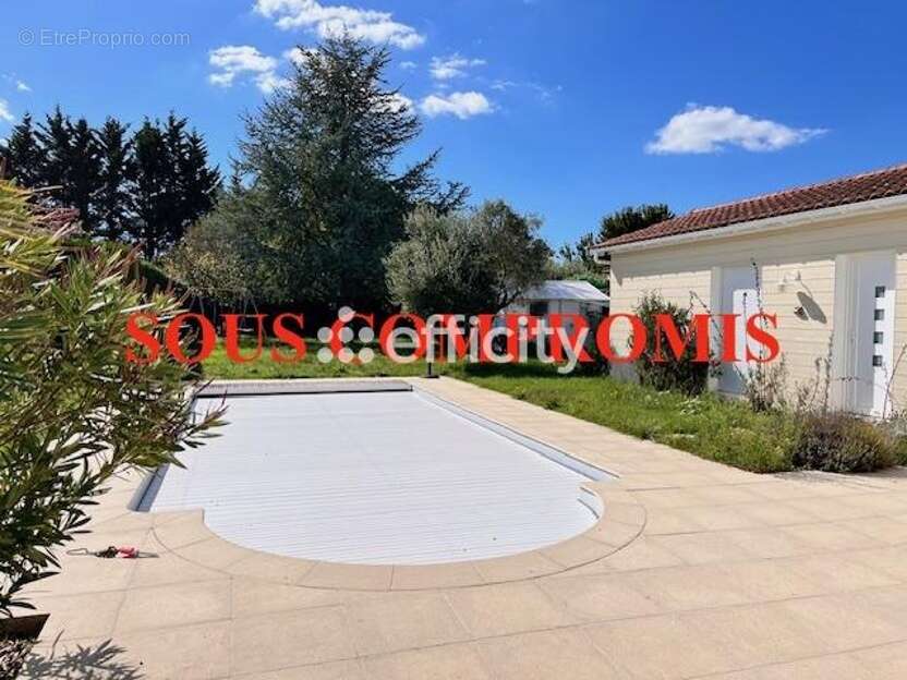 Maison à MESCHERS-SUR-GIRONDE