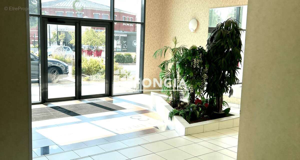 Exclusivite centre ville t3 de 68 m2 avec parking en sous-sol - photo 2