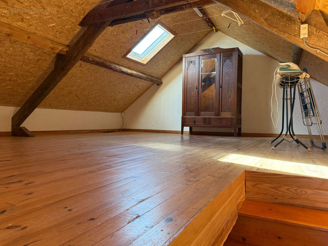 Maison à GOUTTIERES