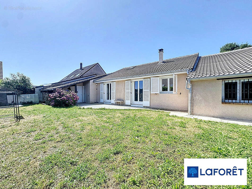 Maison à SAINT-GERMAIN-DE-LA-GRANGE