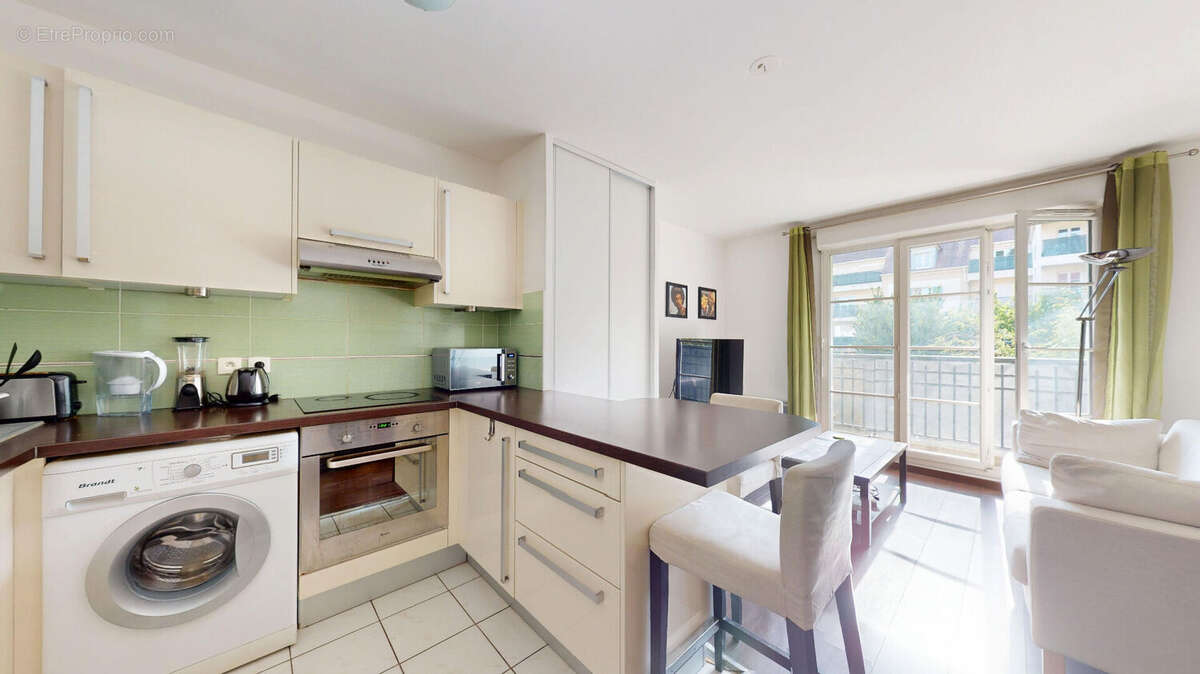 Appartement à FONTENAY-LE-FLEURY