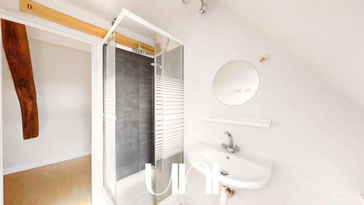 Maison à MEZIDON-CANON