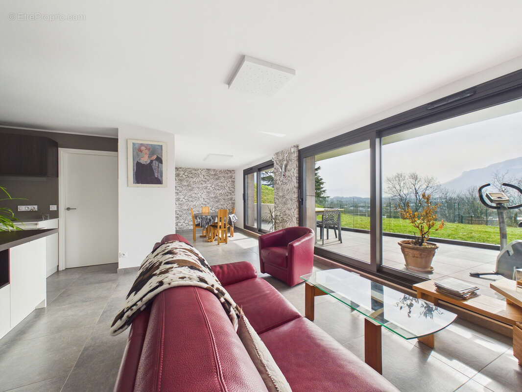 Appartement à SAINT-ALBAN-LEYSSE