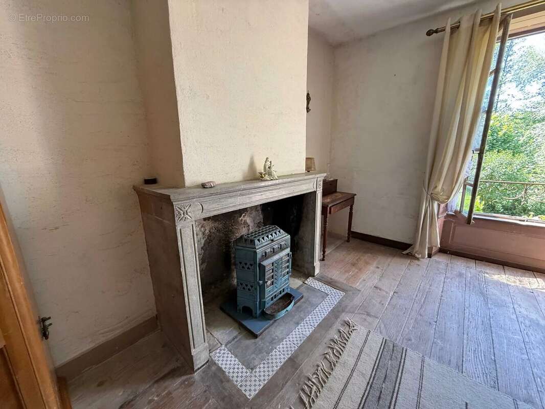 Magnifique manoir original dans un grand village avec toutes les commodités, situé au bord de la Saône - photo 10