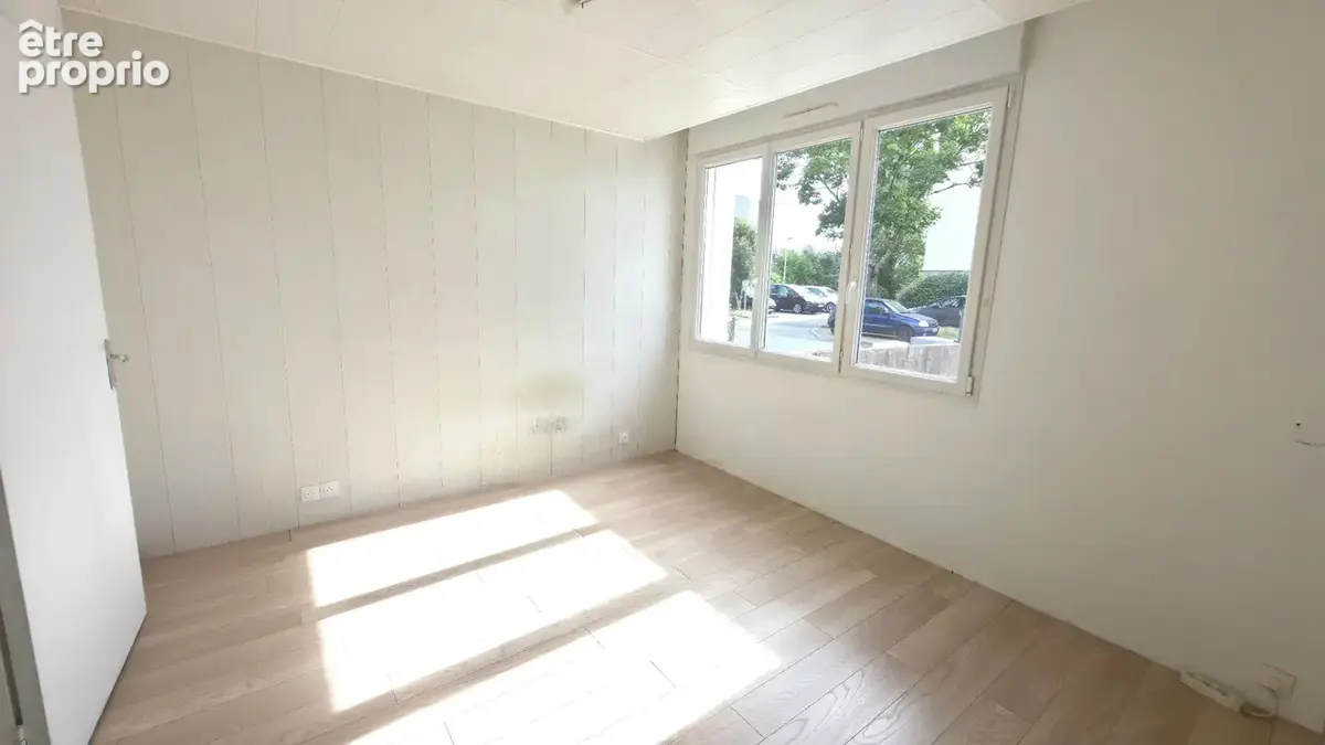 Maison de centre bourg de plain pied 2 chambres et jardin Donges 4 pièce(s) 87 m2 - photo 12