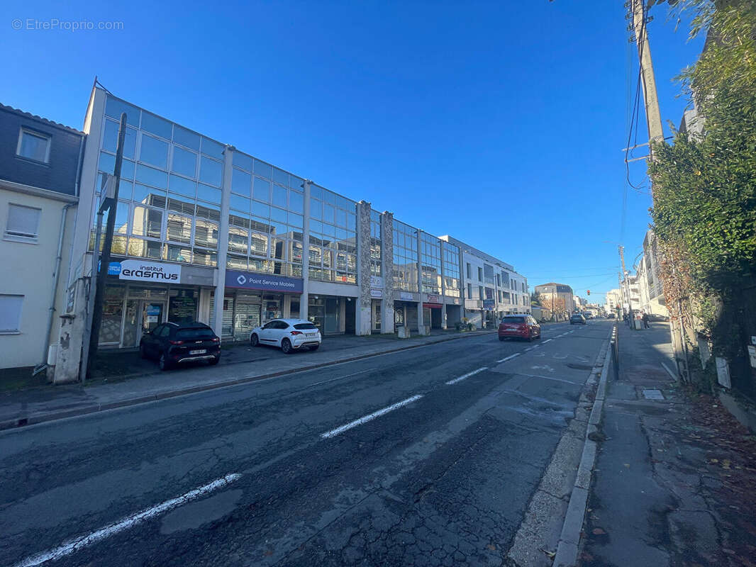 Commerce à MERIGNAC