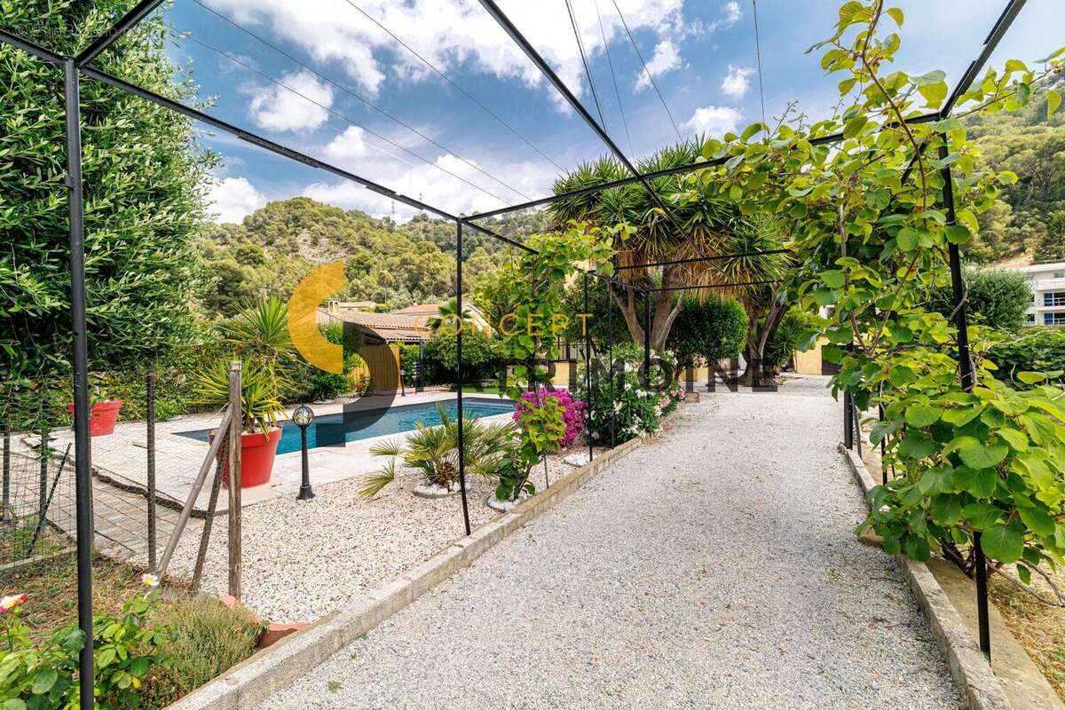 Maison 83 m² à Colomars  - photo 2