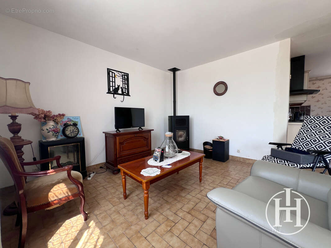 Maison de plain de pied à Cérilly - photo 4