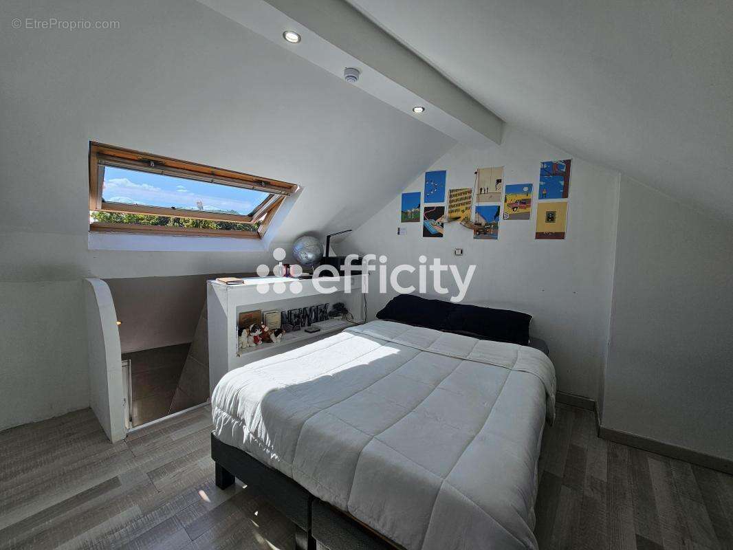 Maison à FACHES-THUMESNIL