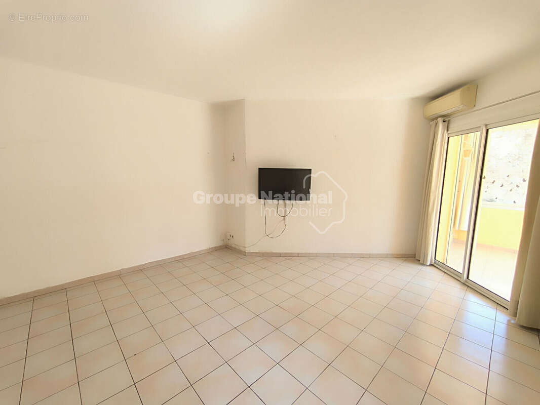 Appartement T3 avec terrasse, stationnement et cave - Carpentras - photo 7