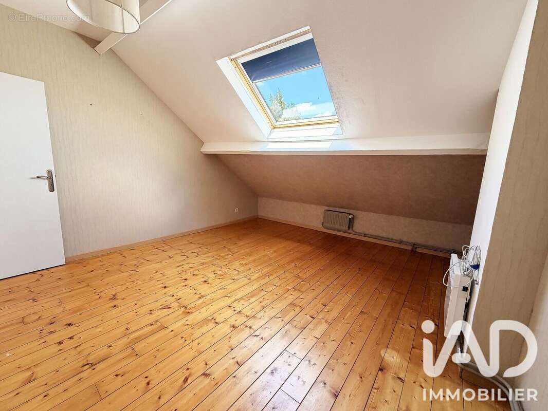 Maison 101 m² à Carvin  - photo 7