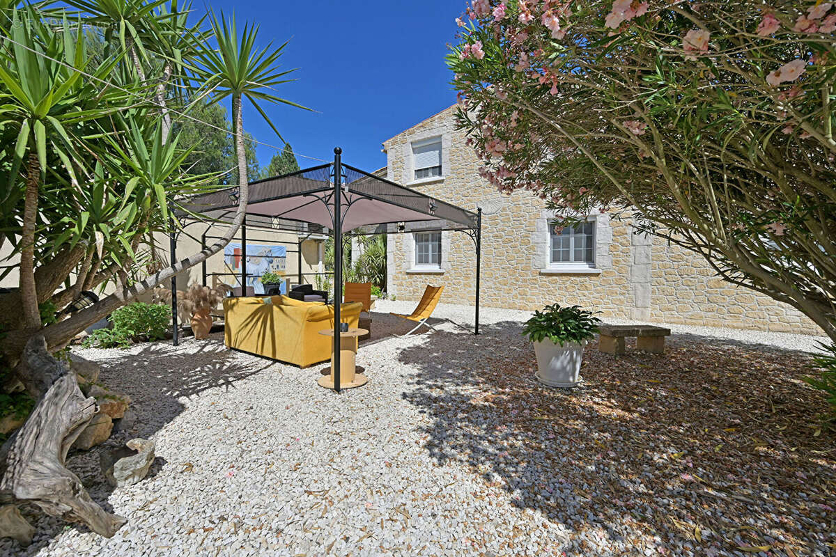 Maison à NIMES