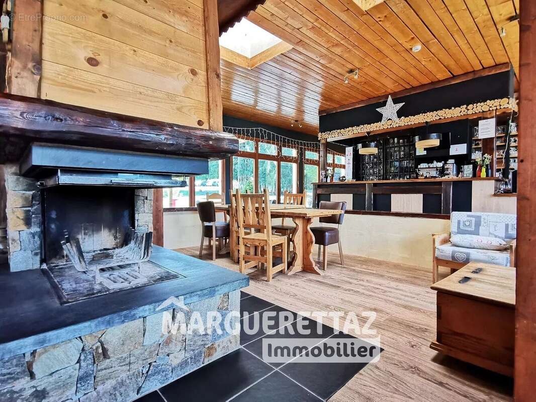 Proche genève - au coeur des alpes du léman - opportunité d'investissement - vaste tènement immobilier pour projet commercial ou - photo 9