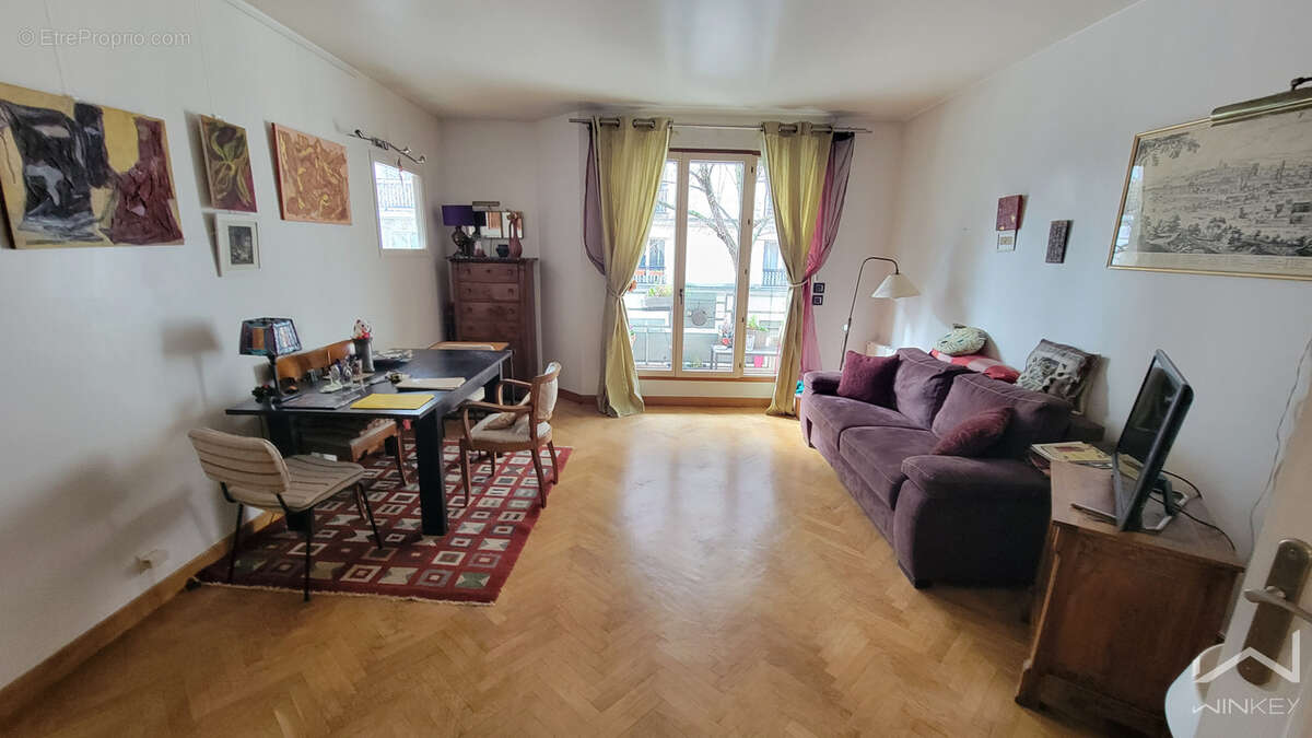 Appartement à PARIS-10E