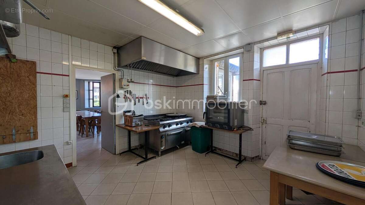 Commerce à VEXAINCOURT