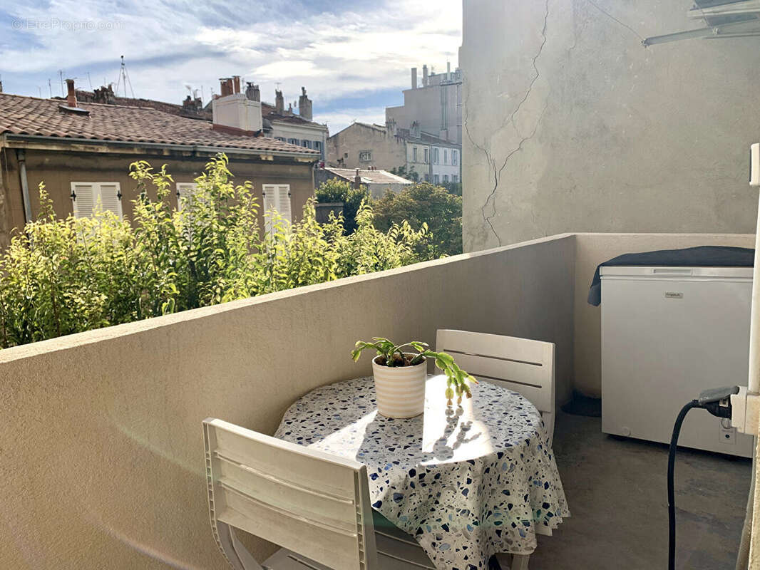 Appartement à MARSEILLE-5E