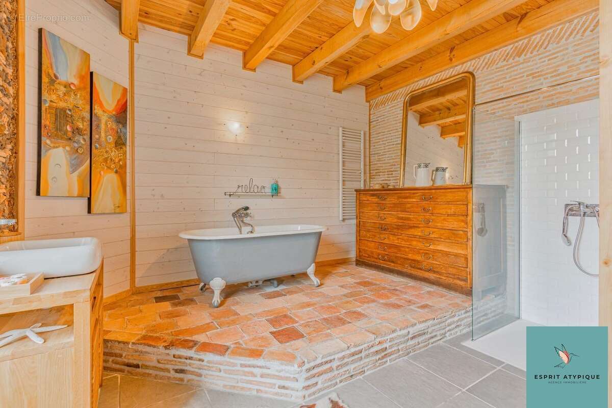 Maison 360 m² à Pontenx-Les-Forges  - photo 3