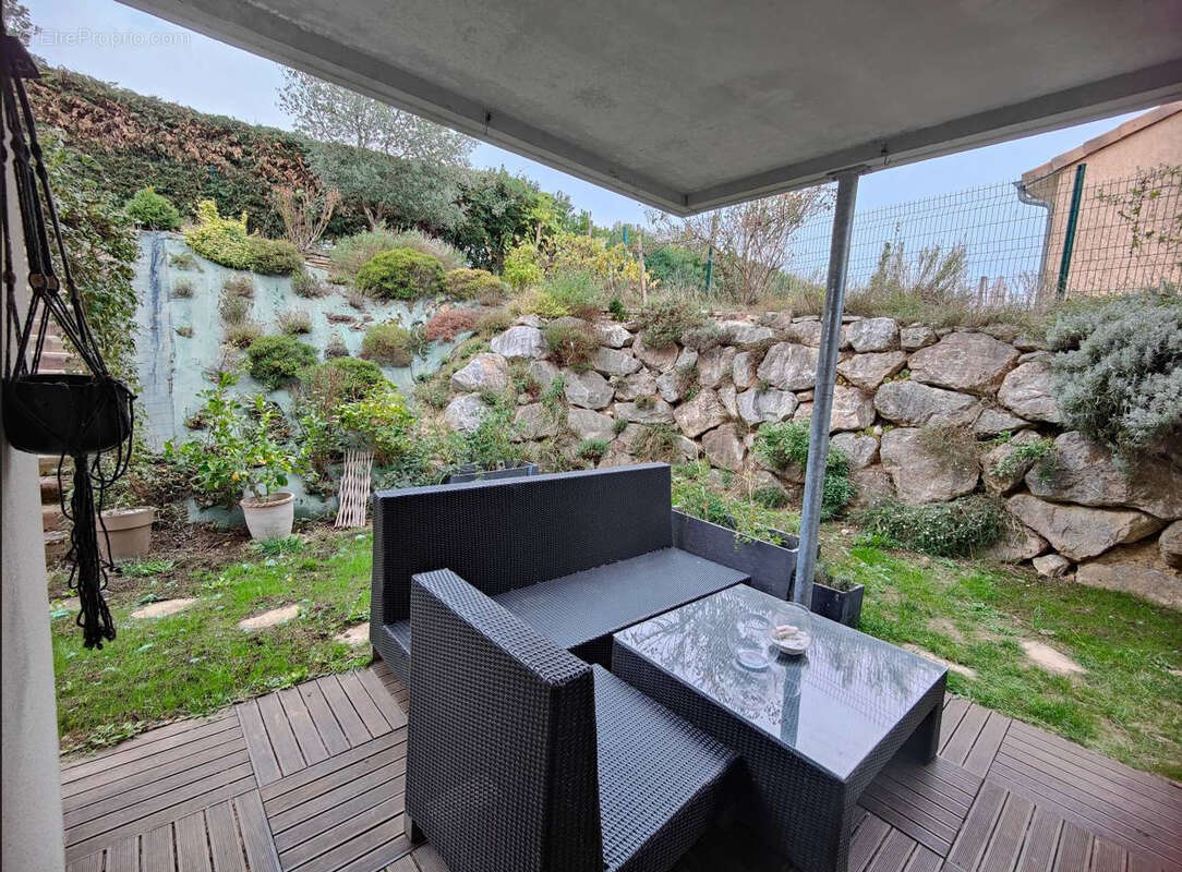 Appartement à FLOURENS