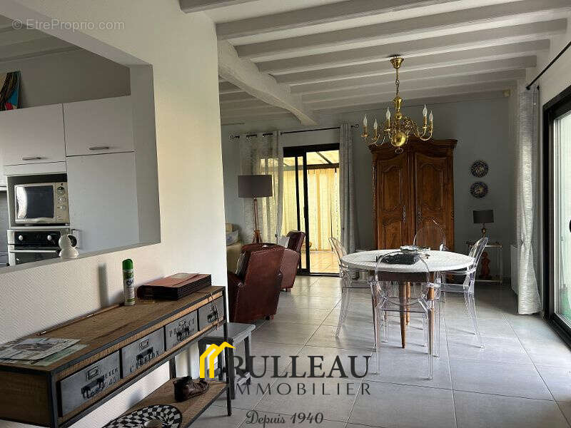 Maison à CUBZAC-LES-PONTS