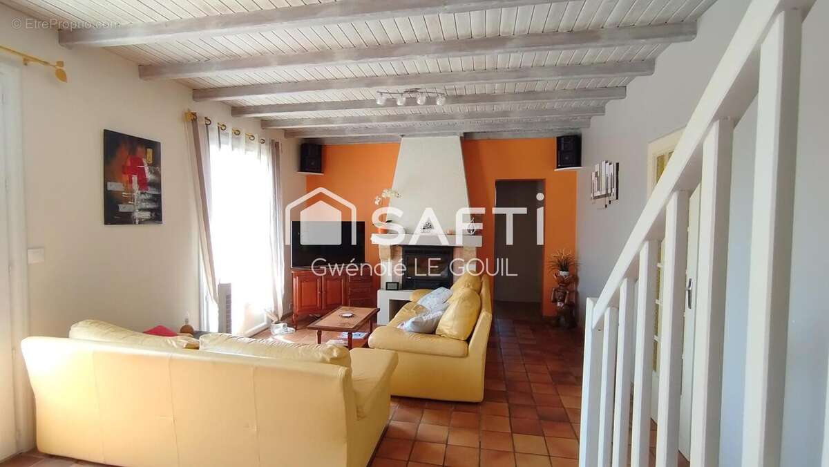Maison 86 m² à Landevieille  - photo 8