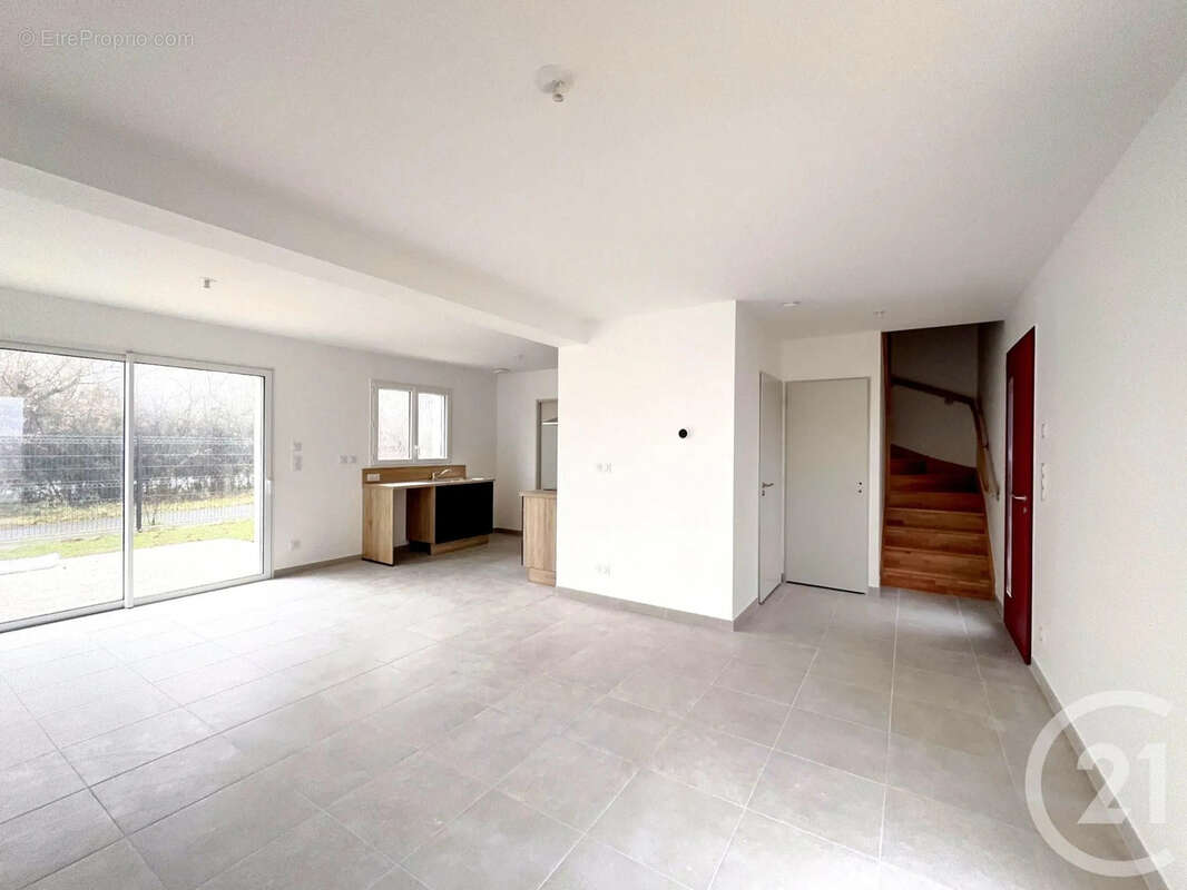 Maison à LA FERTE-SAINT-AUBIN