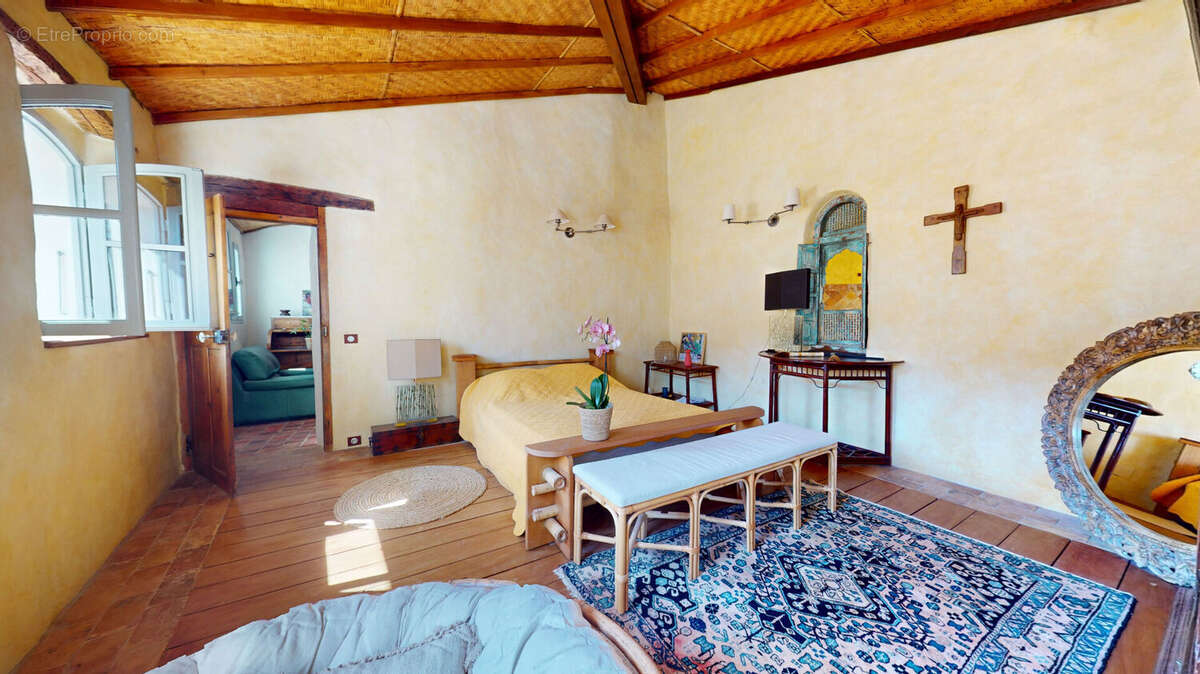 Maison à VAISON-LA-ROMAINE