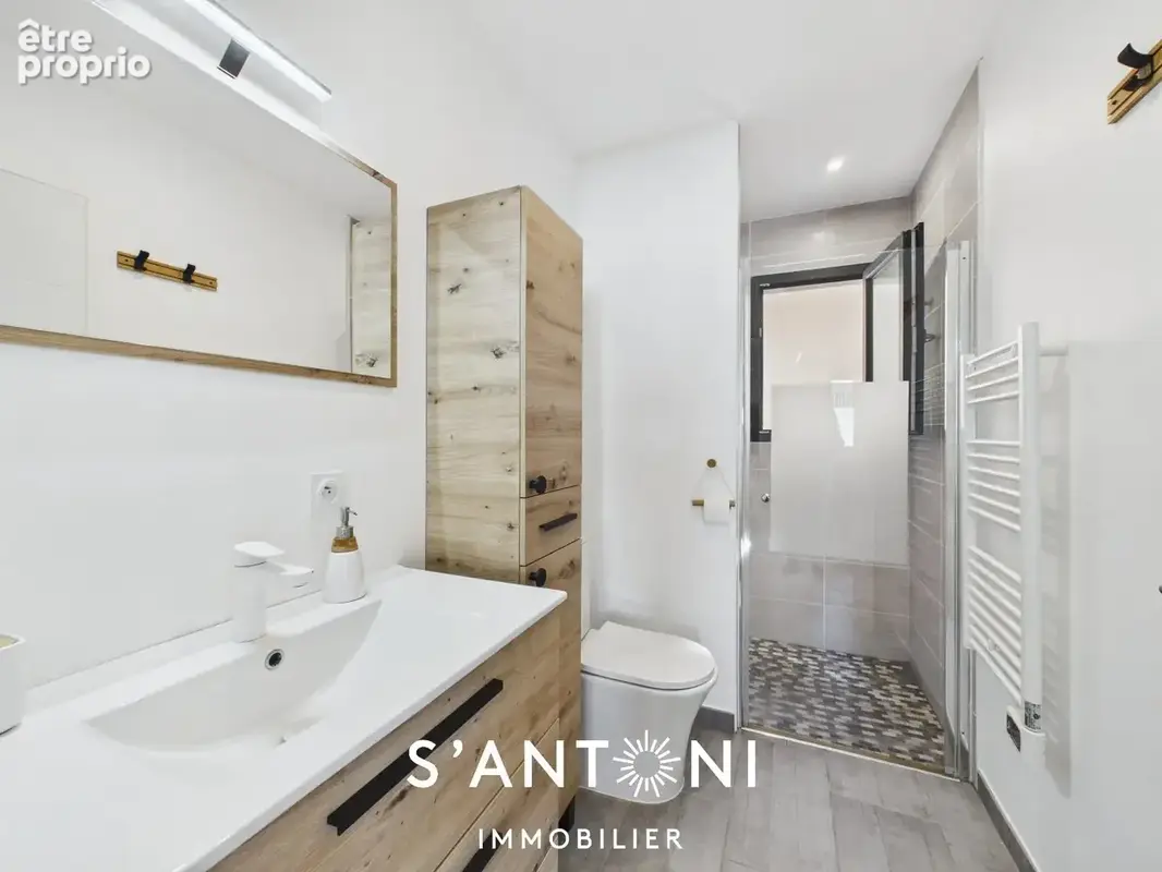 Saint-Thibéry  Villa T4 plain-pied avec piscine et dépendance - photo 11