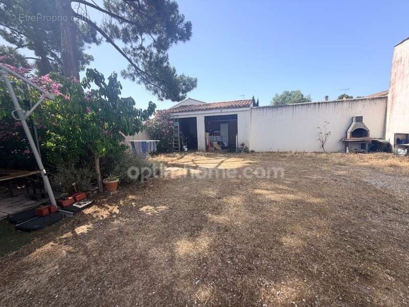 Maison indépendante à vendre 2 pièces à LA FLOTTE 17630 - photo 3