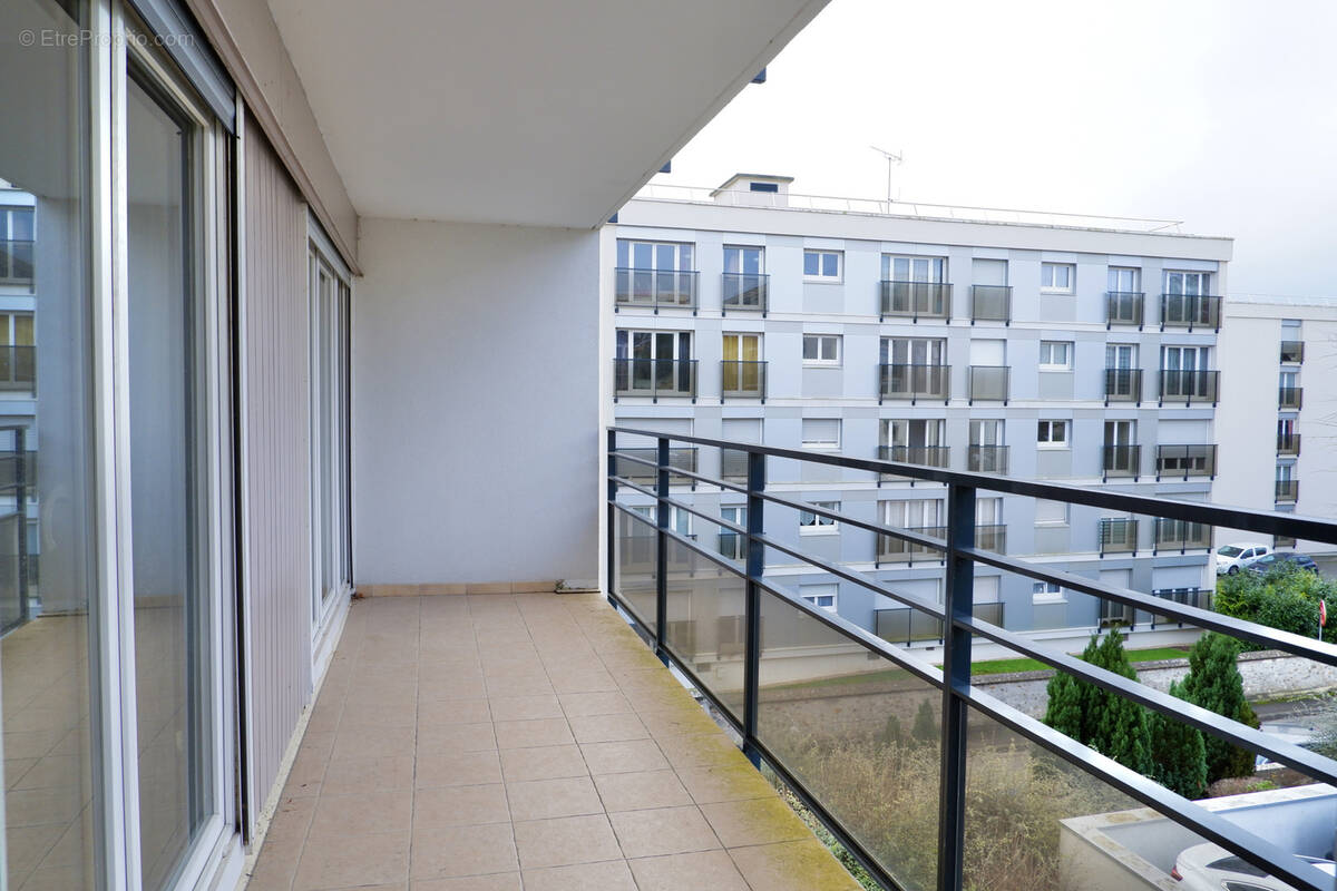 Appartement à PLAISIR