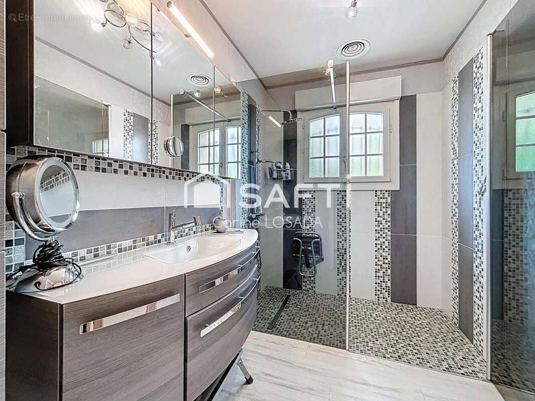 Photo 8 - Maison à LES MAGNILS-REIGNIERS