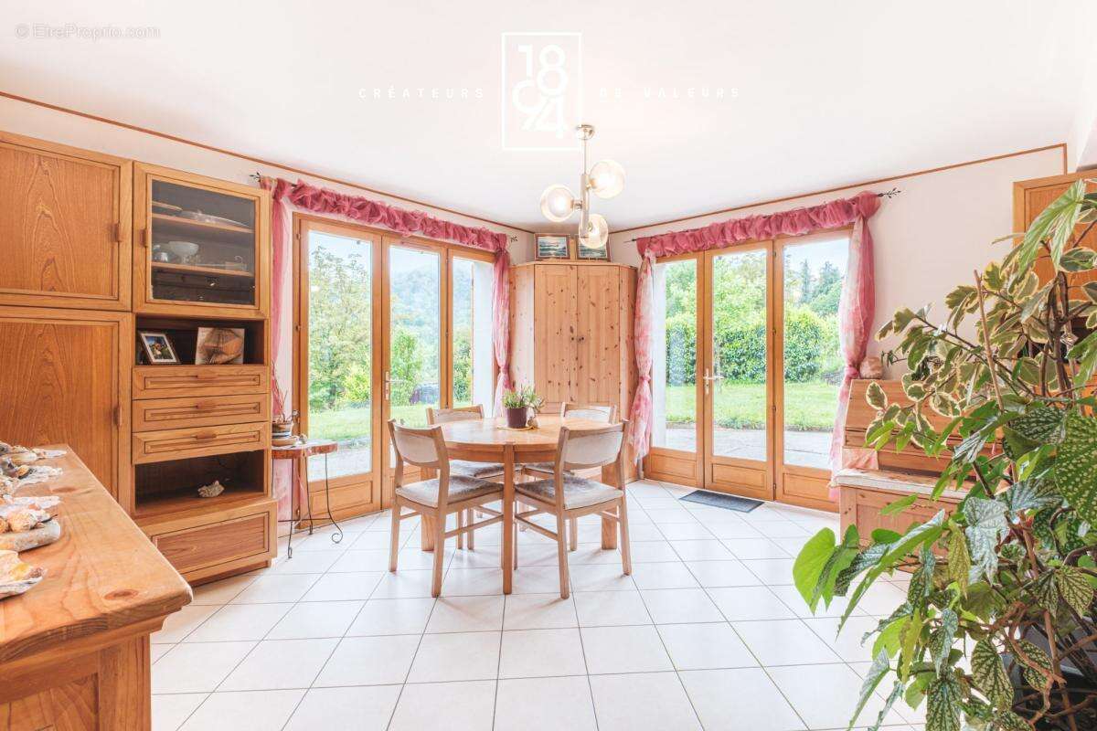 Maison à SAINT-PIERRE-D'ALLEVARD