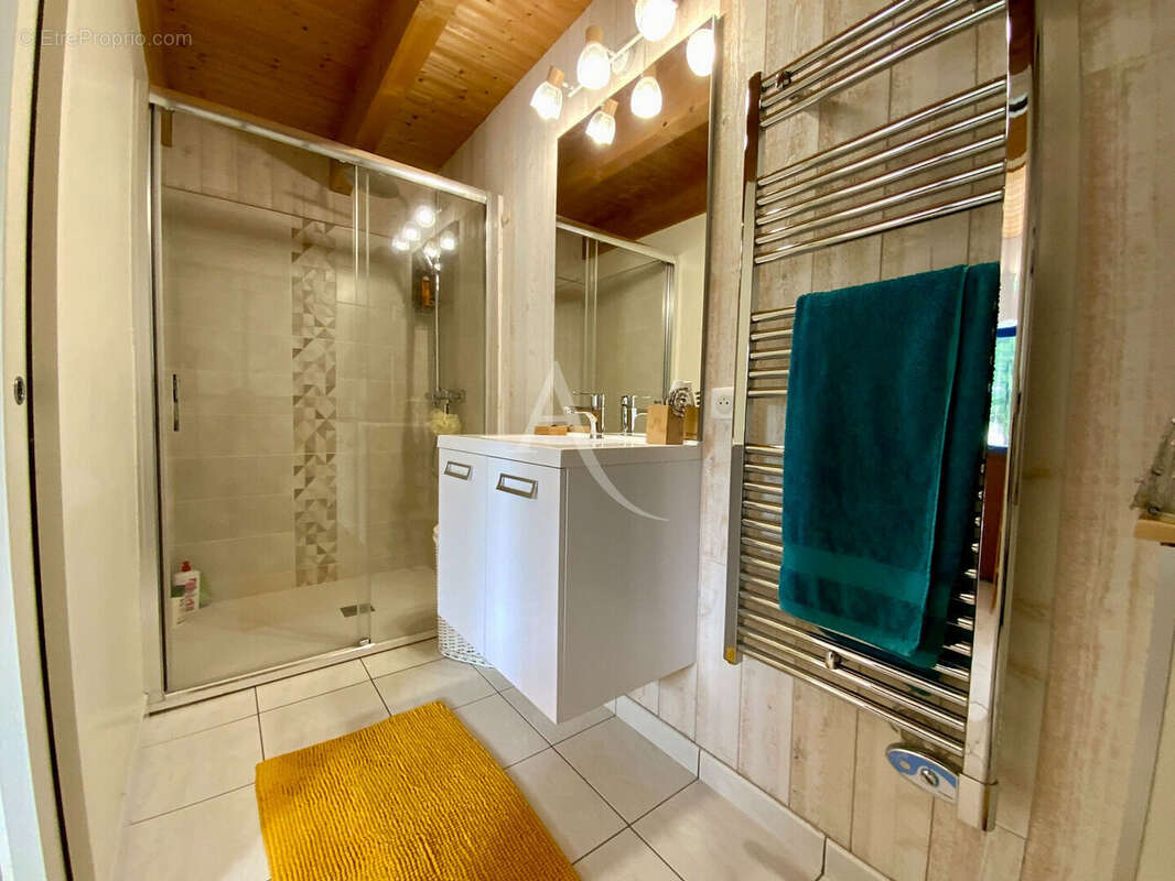 Maison à SAINT-SAVINIEN