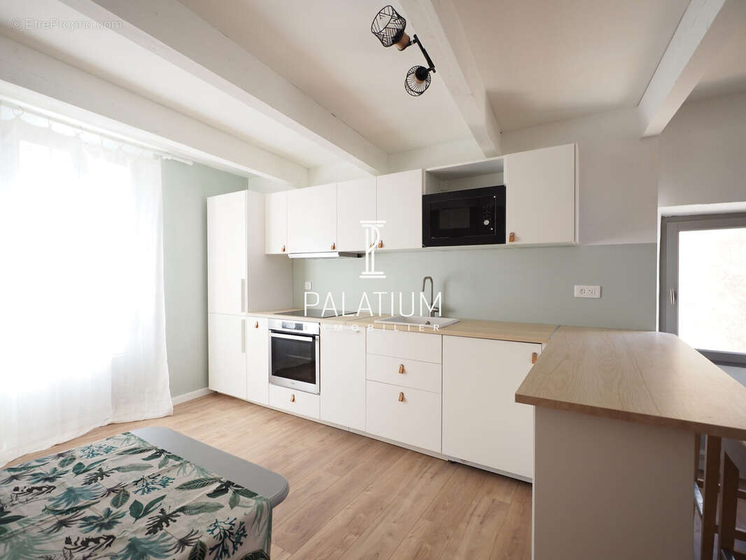 Appartement à FORCALQUIER