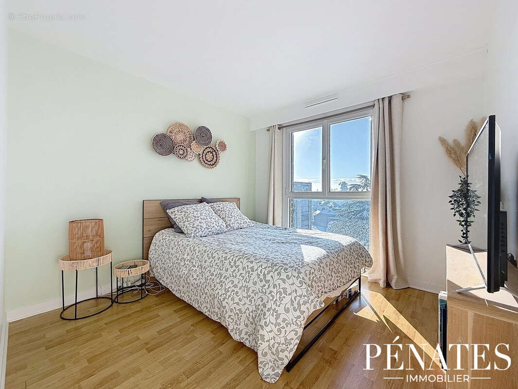 Appartement à MONT-SAINT-AIGNAN