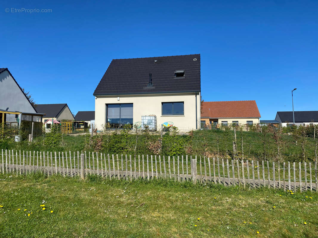 Maison à POIX-DE-PICARDIE