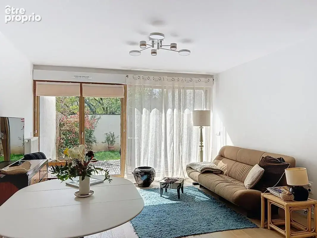 Montreuil – 3 pièces 60 m² – jardin 39 m² – terrasse – 2 chambres – parking - photo 2