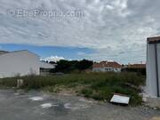 Terrain à DOMPIERRE-SUR-MER