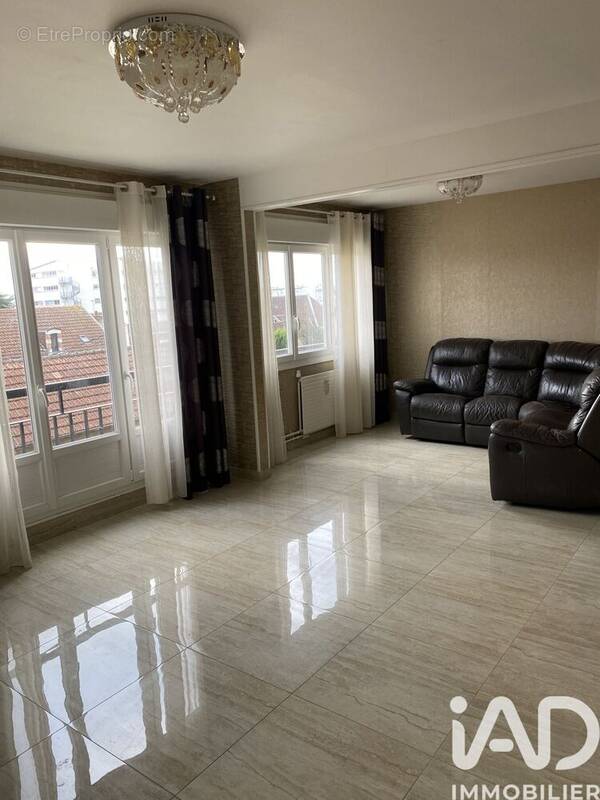 Photo 1 - Appartement à TROYES