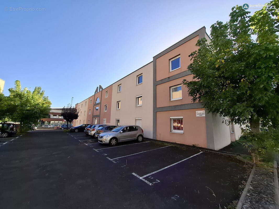 façade avant - Appartement à CLERMONT-FERRAND