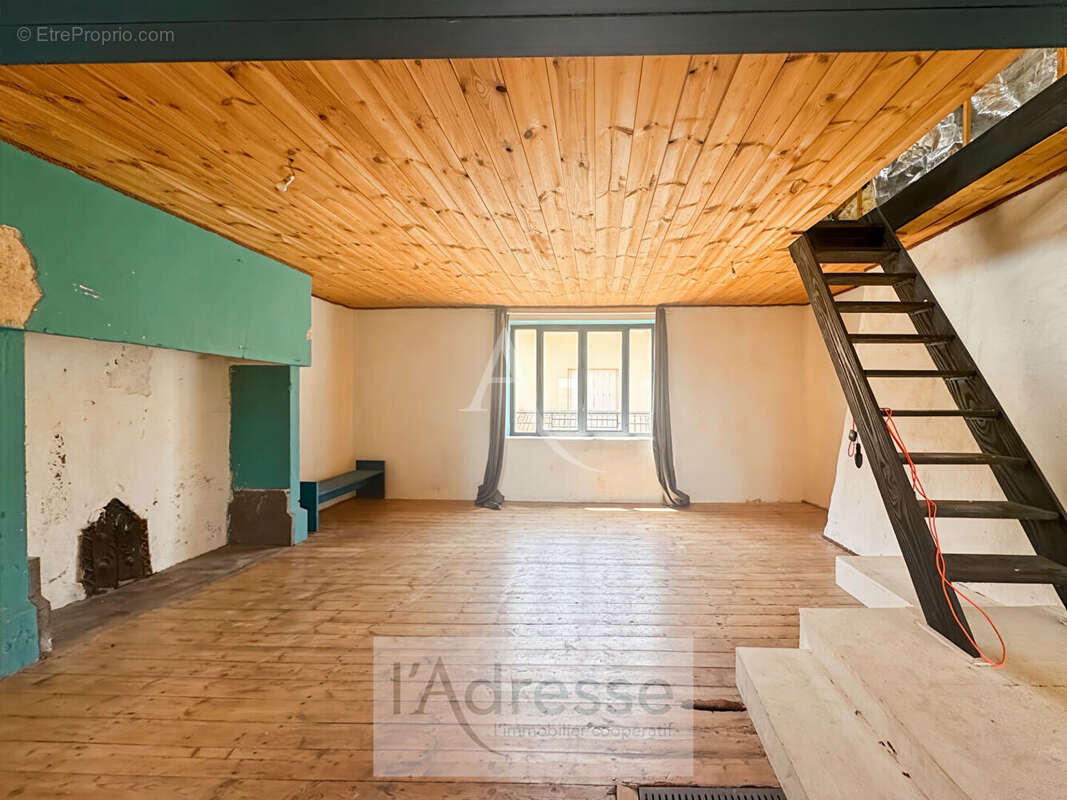 Maison à DURAVEL
