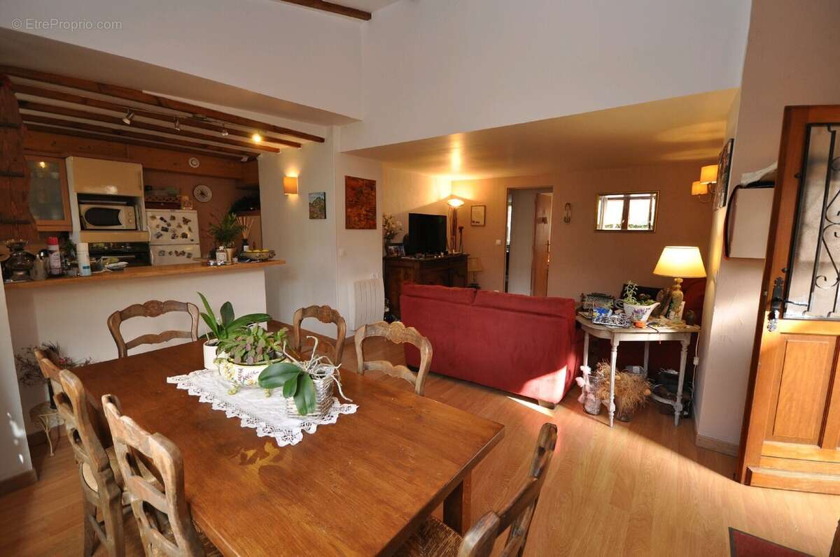 Appartement à BOISSY-SOUS-SAINT-YON